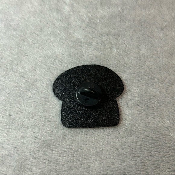 AUR NAUR Sloth Enamel Pin - Picture 3 of 5